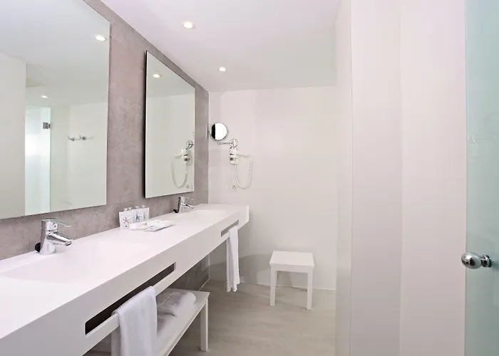 酒店 Iberostar Waves - Adults Only