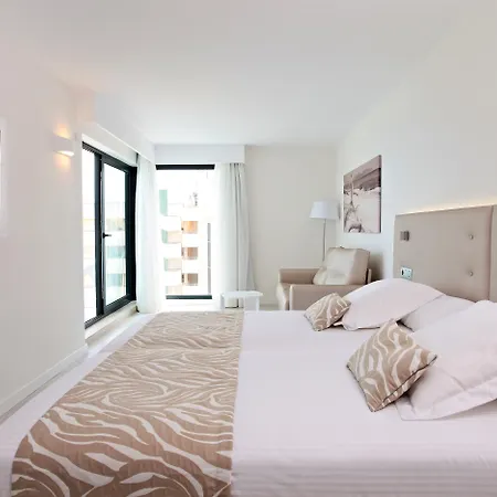 Iberostar Waves - Adults Only Hotell 4*