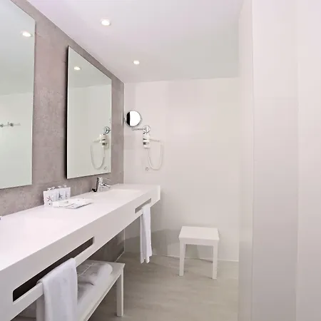 Hotell Iberostar Waves - Adults Only