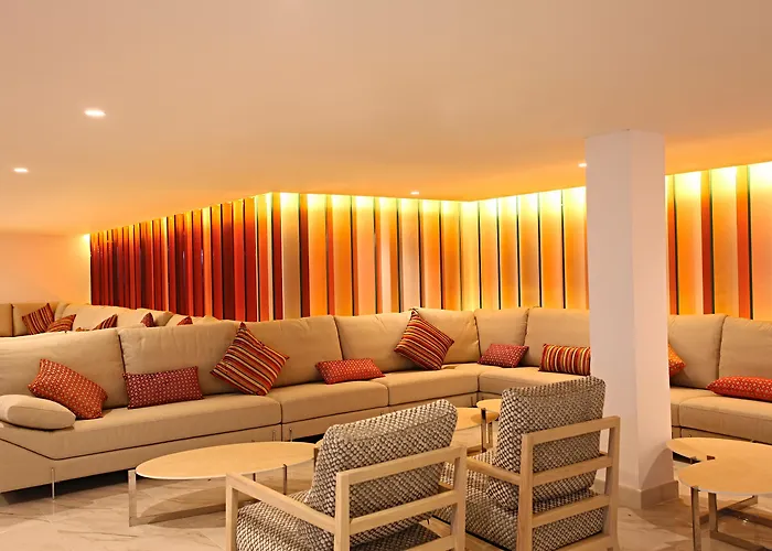 Iberostar Waves - Adults Only מלון