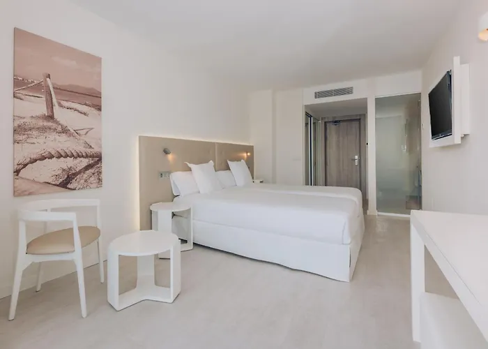 Hotel Iberostar Waves - Adults Only