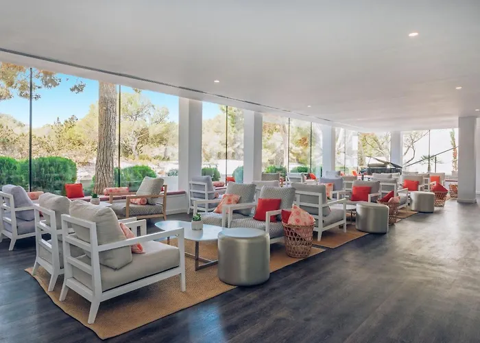 Iberostar Waves - Adults Only מלון