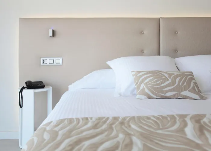 Hotel Iberostar Waves - Adults Only 4*